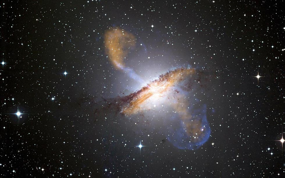 'Bacio' tra Giove e Venere: tutti con il naso all'insù per guardare i due pianeti che si 'toccano'