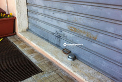 Squinzano. Colpi di fucile contro negozio di alimentari - Corriere Salentino