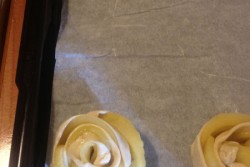 La ricetta del giorno di Pane Amore e…Tanti chili: Dolci Rose - Corriere Salentino