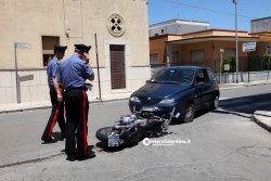 Leverano. Scontro tra auto e moto, 30enne in ospedale - Corriere Salentino