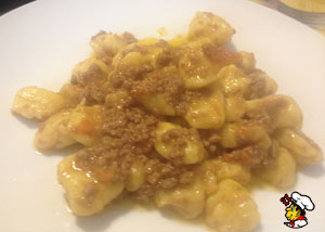 La ricetta del giorno di Pane Amore e…Tanti chili: Gnocchi gran ragu’