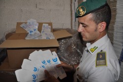 "Bolle di sapone" contraffatte, smantellata organizzazione: 40 indagati - GUARDA IL VIDEO - Corriere Salentino