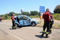 La vacanza inizia nel modo peggiore: schianto sulla via del mare, turisti in ospedale - Corriere Salentino