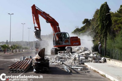 Demolizione-Ristorante-San-Cataldo-003