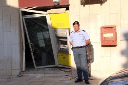 Col Gas e col Suv contro il Postamat di Galugnano, ma il "colpo" fallisce - Corriere Salentino