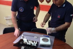 Cocaina in carcere per il marito: moglie arrestata, lui denunciato - Corriere Salentino