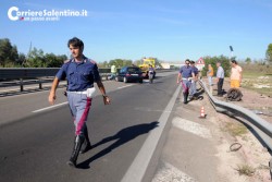 Rocambolesco incidente sulla Lecce – Gallipoli, auto si schianta contro guard-rail - Corriere Salentino