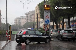 Maltempo in città: allagamenti, voragini e chiude anche una scuola - Corriere Salentino