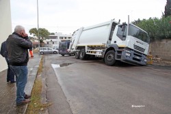 Maltempo in città: allagamenti, voragini e chiude anche una scuola - Corriere Salentino