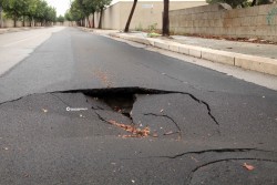 Maltempo in città: allagamenti, voragini e chiude anche una scuola - Corriere Salentino