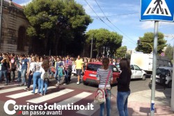 Diritto allo studio, studenti in piazza - Corriere Salentino
