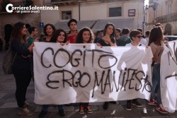 Diritto allo studio, studenti in piazza - Corriere Salentino