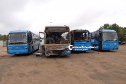 Quattro autobus in fiamme sulla Maglie-Otranto - Corriere Salentino