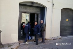 Assalto armato all’Unicredit, ferito cassiere. Bottino 300mila euro - Corriere Salentino