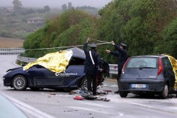 Schianto fatale, perdono la vita madre e figlio - Corriere Salentino