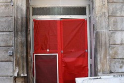 Attentato nella notte, bomba contro il "Bar Paisiello". Cresce la paura in città - Corriere Salentino