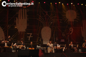 Spettacolo_notte-taranta-2012