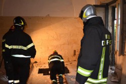 Risucchiati nella voragine della casa-rifugio: nella cisterna i cadaveri di due clochard - Corriere Salentino