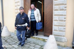 Ladri scatenati, due furti a Taurisano: nel mirino Comune e Biblioteca - Corriere Salentino