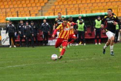 Il Lecce batte 2 – 0 il Benevento e sale al terzo posto - Corriere Salentino