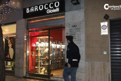 Giorno di saldi e rapine: tre colpi in pieno centro a Lecce - Corriere Salentino