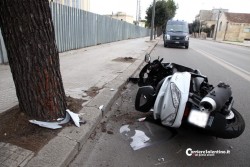 Scontro in città, 28enne in ospedale - Corriere Salentino