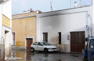 Taviano-incendio-auto-via-R