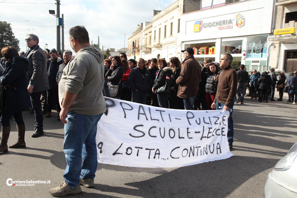 Ex LSU Scuola, Stefàno: “Le nostre battaglie sono servite, ora però si usi la proroga per risolvere definitivamente il problema”