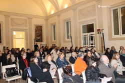 Marzo d’Autrice: un tulipano rosa tra la neve... per amore della cultura - Corriere Salentino