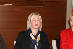 Marzo d’Autrice: un tulipano rosa tra la neve... per amore della cultura - Corriere Salentino