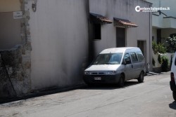 Notte di paura a Melissano, fiamme distruggono veicoli e minacciano abitazione - Corriere Salentino