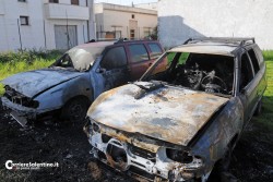 Attentato a Salve, incendiate cinque auto nella notte - Corriere Salentino