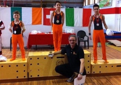 Le tre medaglie di Lugano, riunite sul podio