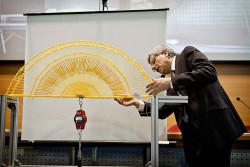“Spaghetti Bridge Competition”, 400 Kg di pasta alla fondazione Emmanuel - Corriere Salentino