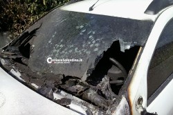 Attentato a Racale, distrutta l'auto del sindaco Metallo - Corriere Salentino