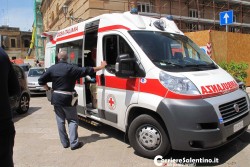 Maxi rissa in via Duca degli Abruzzi: volano pugni, morsi e coltellate. Quattro arresti - Corriere Salentino