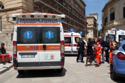 Maxi rissa in via Duca degli Abruzzi: volano pugni, morsi e coltellate. Quattro arresti - Corriere Salentino