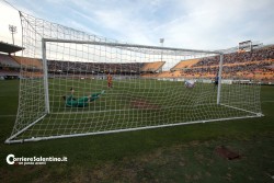 Vittoria al cardiopalma per i giallorossi, col Pontedera vittoria "di rigore" - Corriere Salentino