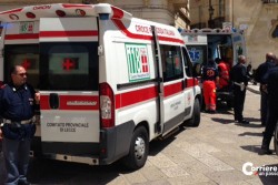 Maxi rissa in via Duca degli Abruzzi: volano pugni, morsi e coltellate. Quattro arresti - Corriere Salentino