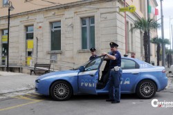 Terrore nell'ufficio postale, i banditi fanno irruzione armati e fuggono col bottino - Corriere Salentino