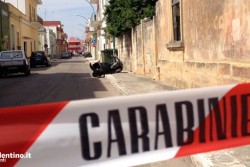 Pedinano anziano gestore, poi lo aggrediscono e rapinano in casa: arrestati due giovani - Corriere Salentino