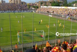 Frosinone - Lecce 3-1: playoff fatali per i giallorossi come lo scorso anno - Corriere Salentino