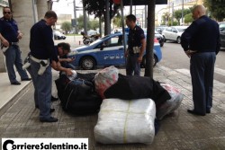 Maxi sbarco di droga alle Cesine, sequestrata circa mezza tonnellata tra hashish e marijuana - Corriere Salentino