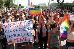 Vivere nella convivialità delle differenze. Ieri il corteo finale del Puglia Pride - Corriere Salentino