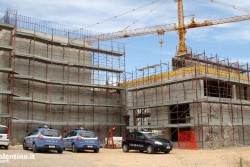 Travolto da un'impalcatura, muore un operaio - Corriere Salentino