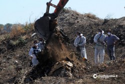 Rifiuti "tombati", le ruspe tornano in azione: trovati scarti di lavorazione a Cutrofiano - Corriere Salentino