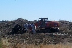 Rifiuti "tombati", le ruspe tornano in azione: trovati scarti di lavorazione a Cutrofiano - Corriere Salentino