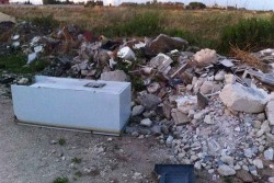 Dantes (Pd): "Una discarica a cielo aperto a due passi da Via Merine" - Corriere Salentino