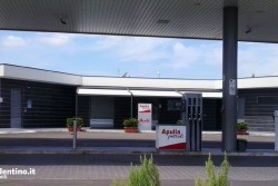 Toccano fili scoperti, folgorati: muore titolare di stazione di servizio, ferito l'amico - Corriere Salentino