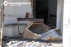 In fiamme la casa al mare di un consigliere comunale, si indaga - Corriere Salentino